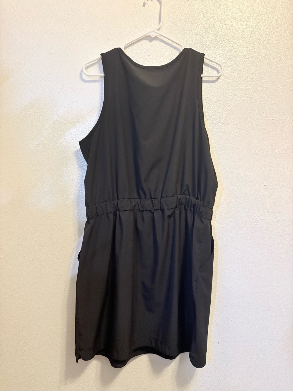 Women’s Black Drawstring Waist Sleeveless Dress - Picture 3 of 4